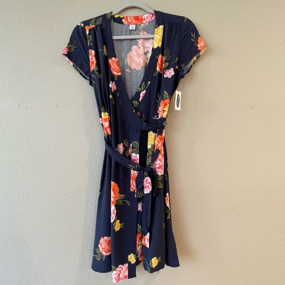 NWT Old Navy Wrap Dress Blue Floral size XS